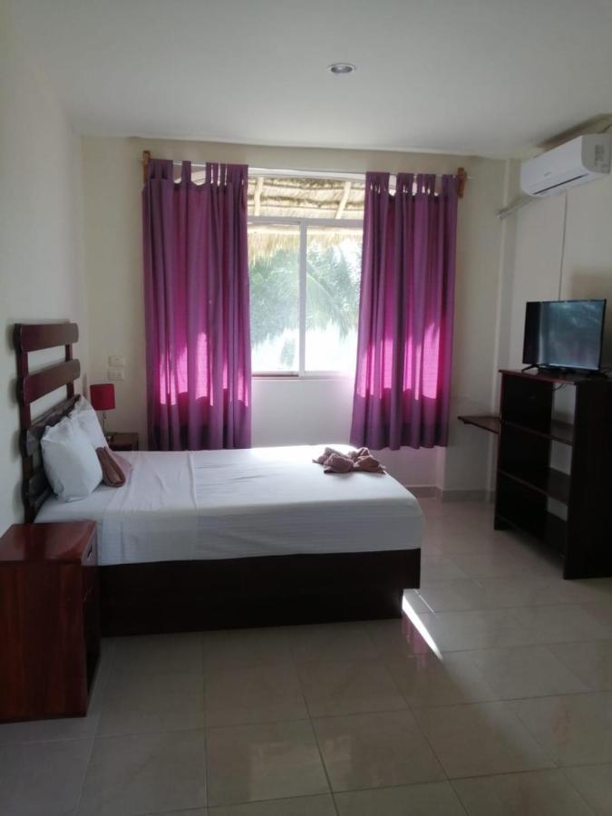 צ'טומאל Porto Coral Hotel & Suites מראה חיצוני תמונה