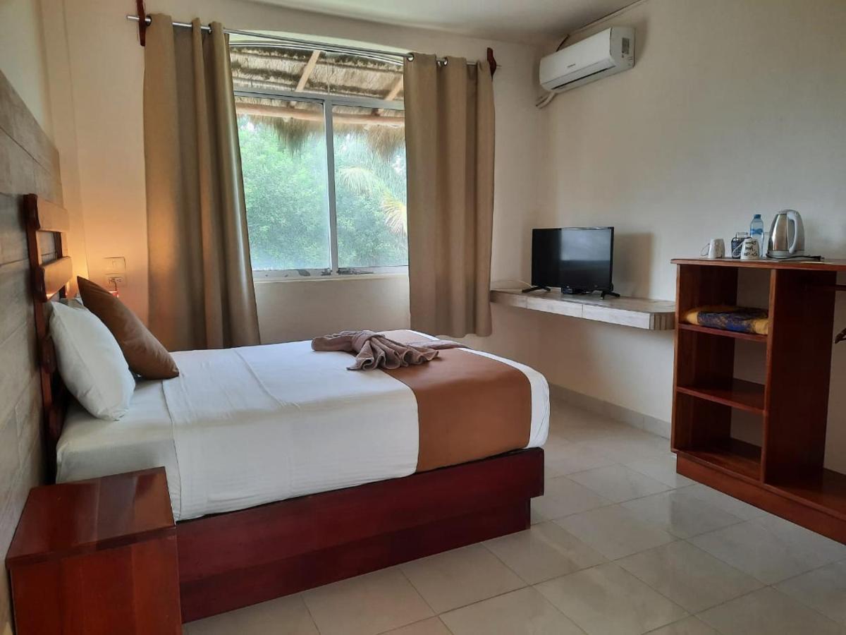צ'טומאל Porto Coral Hotel & Suites מראה חיצוני תמונה