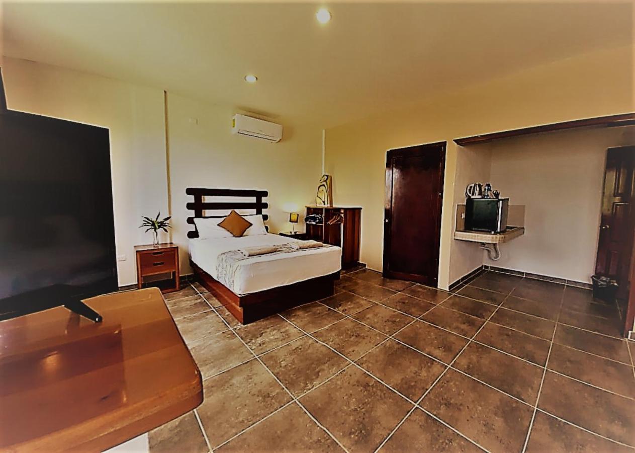 צ'טומאל Porto Coral Hotel & Suites מראה חיצוני תמונה
