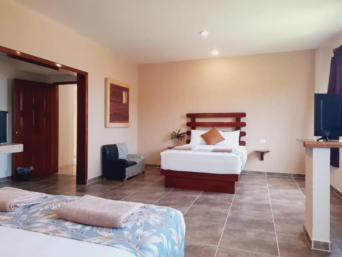 צ'טומאל Porto Coral Hotel & Suites מראה חיצוני תמונה